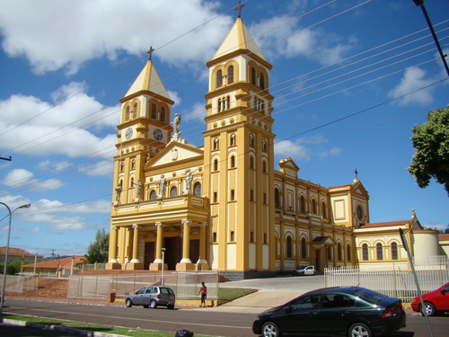 Vista de igreja em Jacarezinho, Paraná